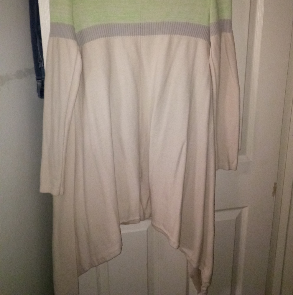 Volcom sweater - Picture 6 of 6